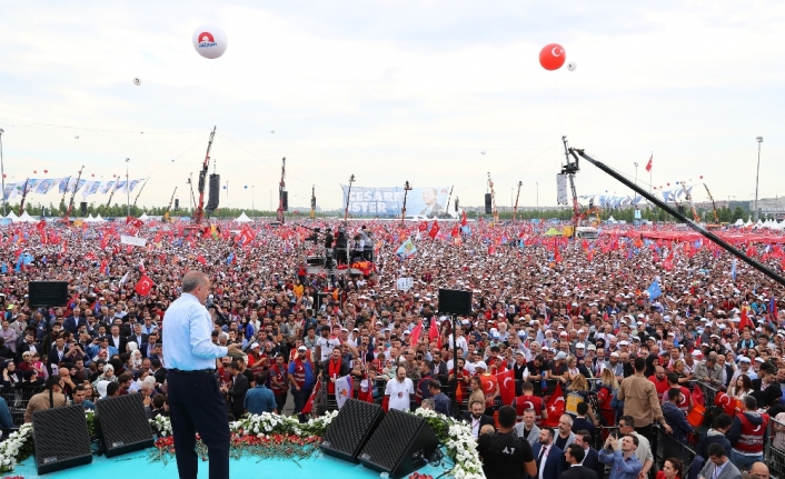 AK Parti’nin İstanbul mitingine kaç kişi katıldı ?