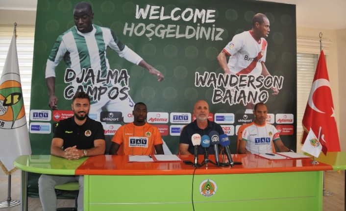 Alanyaspor’da 4 imza birden