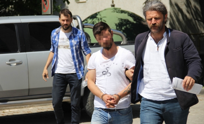 Baba-oğul 17 bin kez kullanımlık bonzai ile yakalandı