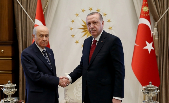 Bahçeli’den Erdoğan’a tebrik telefonu