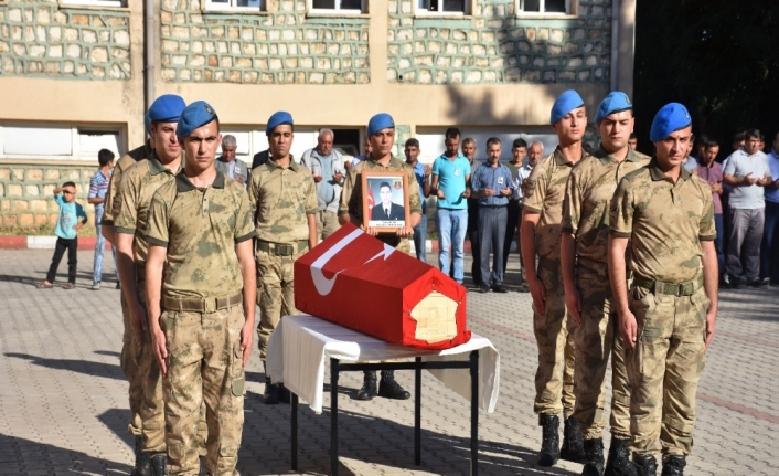 Dargeçitli asker ve kardeşi son yolculuğuna uğurlandı