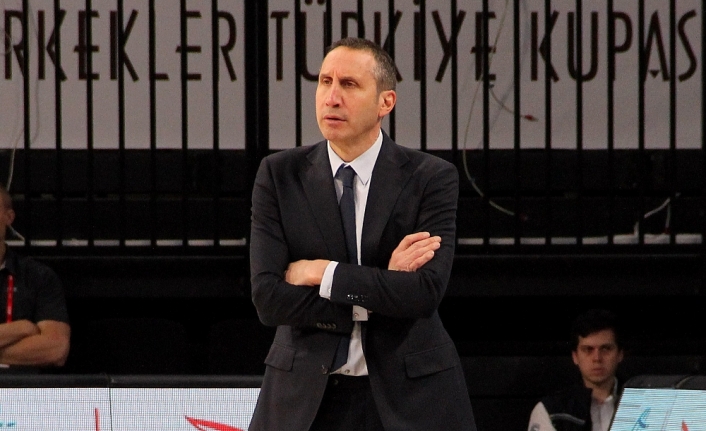 David Blatt ile yollar ayrıldı