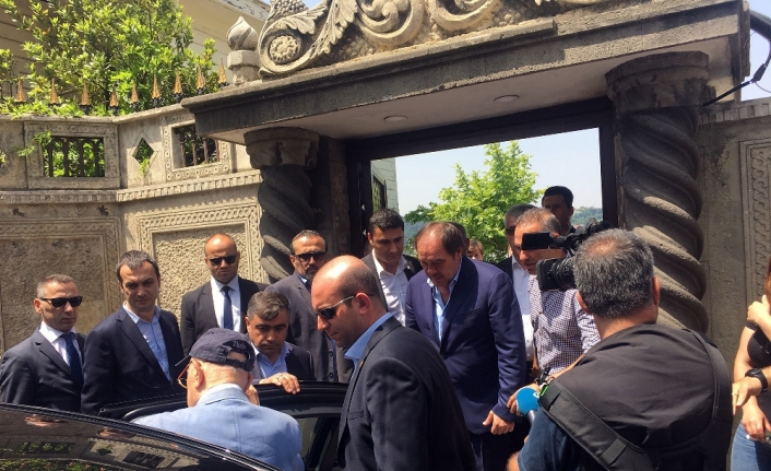 Demirören ailesi taziyeleri kabul ediyor