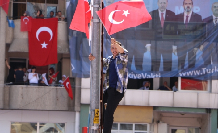 Erdoğan sevgisi engel tanımadı