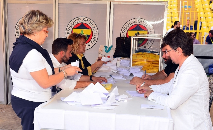 Fenerbahçe’de oy sayımı başladı