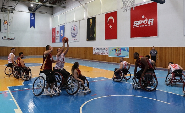 Galatasaray adını finale yazdırdı
