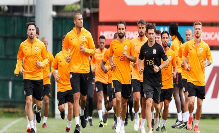 Galatasaray, yeni sezonun ilk antrenmanını gerçekleştirdi