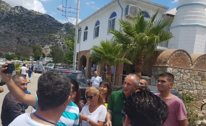 Muharrem İnce, ailesiyle birlikte Marmaris’te tatil yapıyor