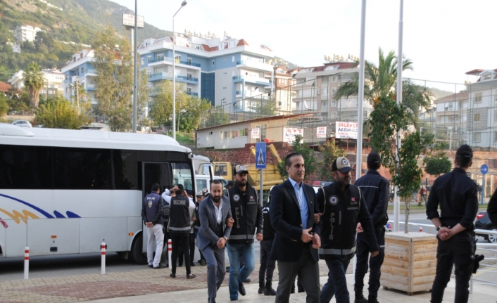 Organize suç örgütüne 135 yıl hapis cezası