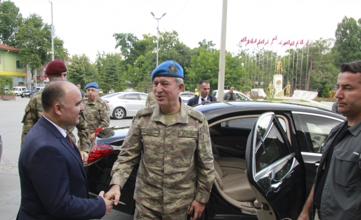 Orgeneral Hulusi Akar Isparta’da