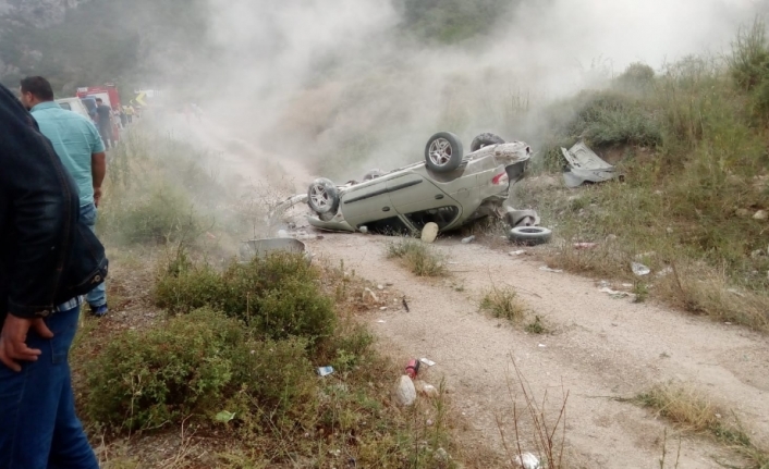 Osmaneli’de otomobil takla attı: 4 yaralı
