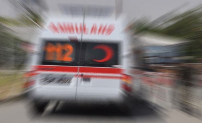 Otobüs devrildi: 2 ölü, 25 yaralı