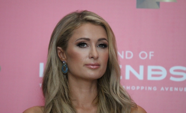 Paris Hilton ailesi ile de Türkiye’ye gelecek