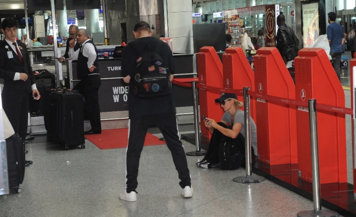 Paris Hilton Madrid’e gitti