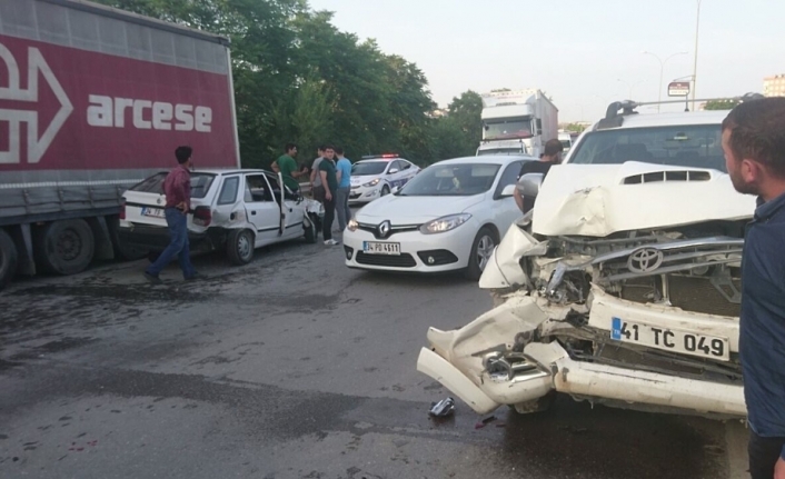 Pendik’te zincirleme trafik kazası: 4 yaralı