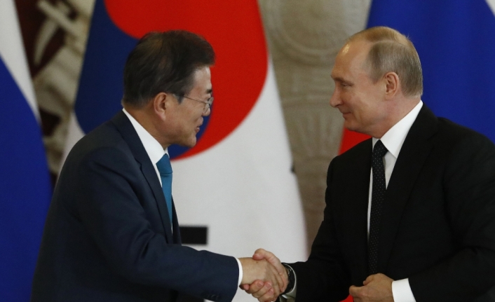 Putin, Güney Kore lideri Moon’u ağırladı