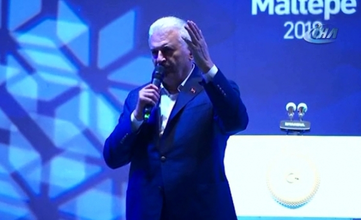 Sahurda taksicilerle bir araya geldi