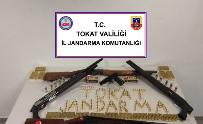 Silah kaçakçılarına yönelik operasyonda 13 gözaltı