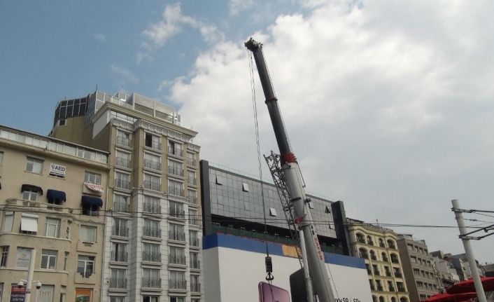 Taksim Meydanı’nda ilginç görüntü