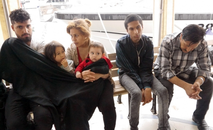 Yunanistan’a gitmeye çalışan 47 kaçak göçmen yakalandı