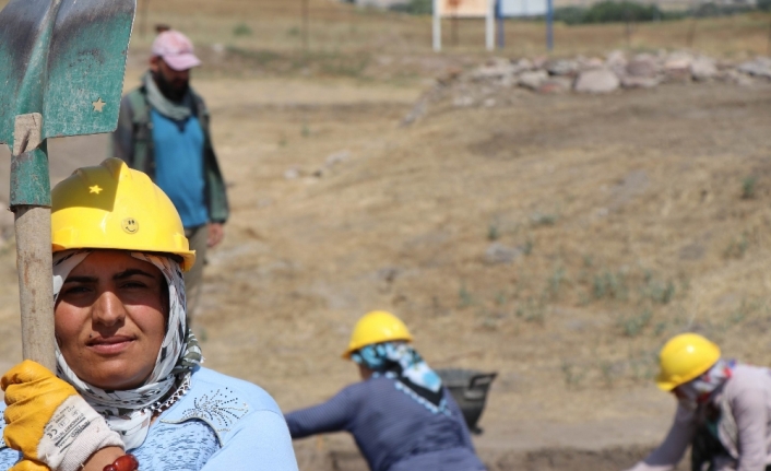 Anadolu kadınları ‘Anadolu’nun tarihini gün yüzüne çıkarıyor