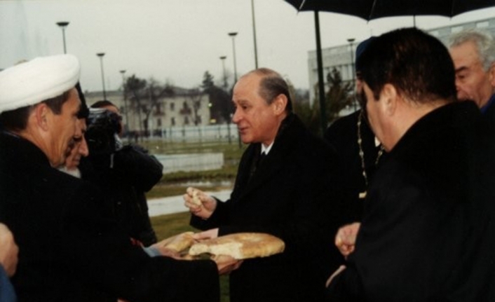 Bahçeli’den ’askıda ekmek’ açıklaması