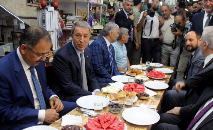 Bakan Hulusi Akar: "Hepsi bitecek"