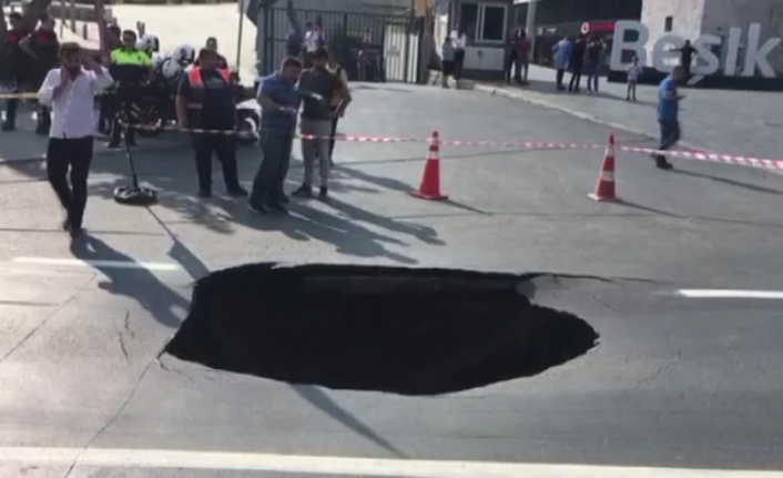 Beşiktaş’ta yol çöktü