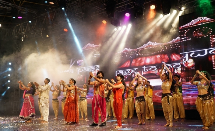 Bursa’da ’Bollywood’ rüzgarı esti