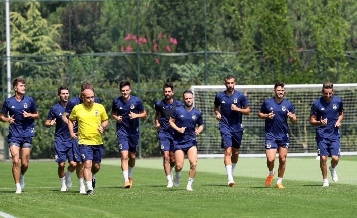Fenerbahçe’de hazırlıklar sürüyor
