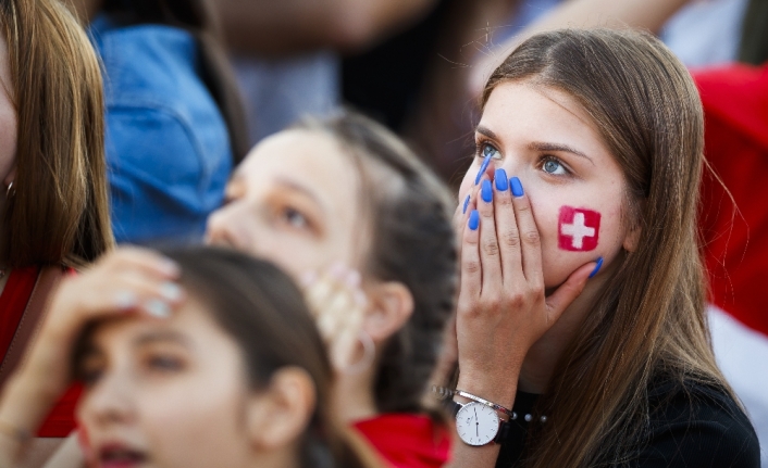 FIFA’dan televizyonlara "güzel kadın" uyarısı