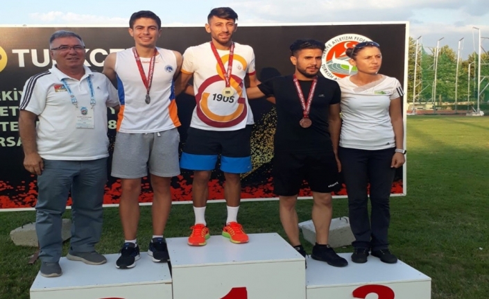 Genç milli atletten büyük başarı