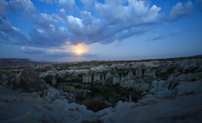 Kapadokya’da Kanlı Ay tutulması