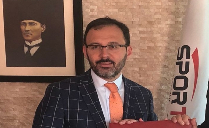 Mehmet Kasapoğlu, kabinenin ilk Gençlik ve Spor Bakanı oldu
