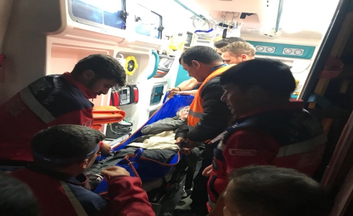 Rahatsızlanan İspanyol dağcı helikopterle kurtarıldı