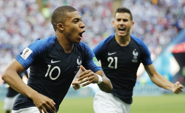 Real Madrid Kylian Mbappe’yi yalanladı