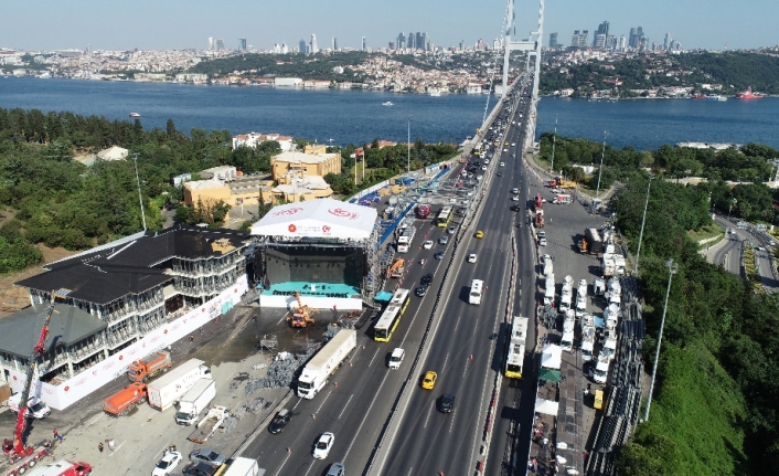 Şehitler Köprüsündeki hazırlıklar havadan görüntülendi