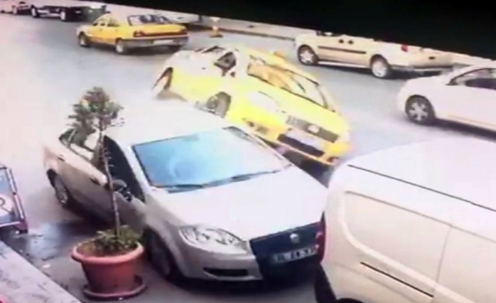 Ticari taksi kaza sonrası şaha kalktı