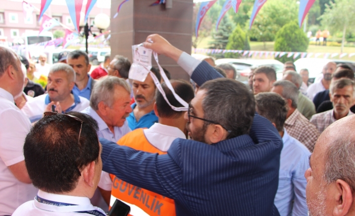Trabzonspor Olağanüstü Genel Kurulu öncesi gerginlik