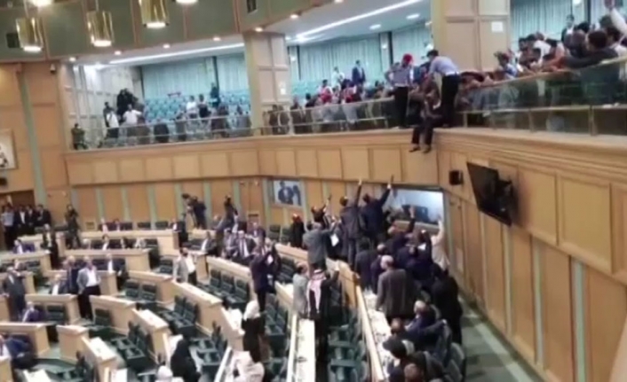 Ürdün’de mecliste intihar girişimi