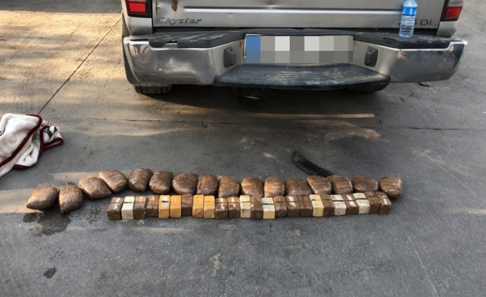 Yedek lastikten 14 kilo eroin çıktı