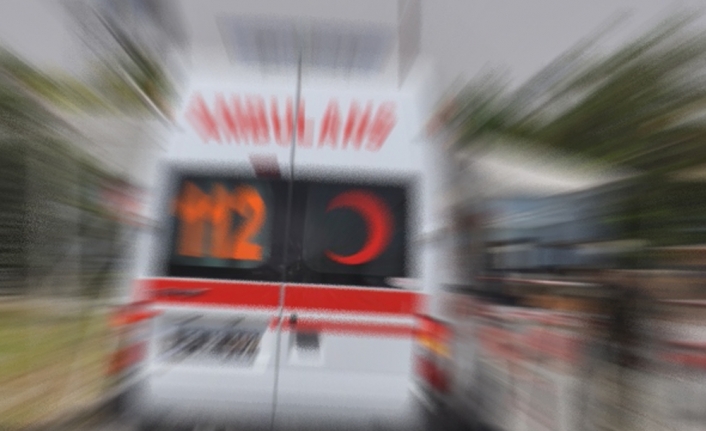 AK Parti üyelerini taşıyan otobüsle otomobil çarpıştı: 4 ölü, 13 yaralı