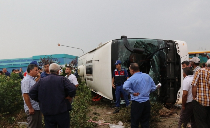 Akhisar’da otobüs devrildi: 1 ölü, 41 yaralı