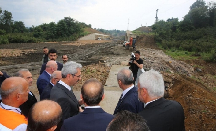 Bakan Turhan, Ordu Çevre Yolu inşaatında incelemelerde bulundu