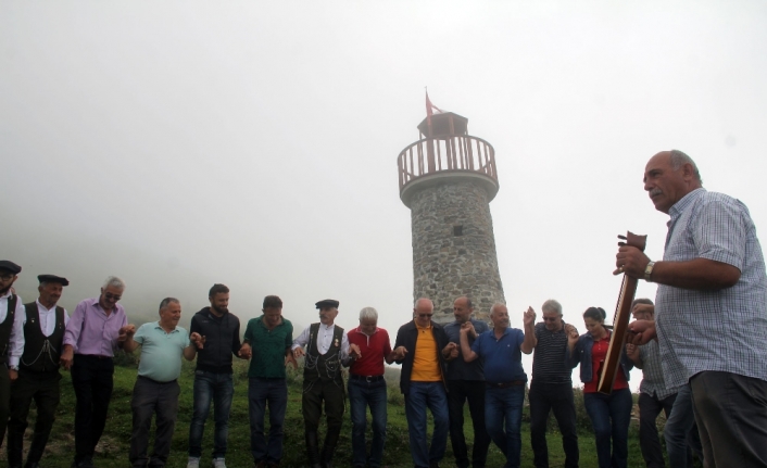 Denize 40 kilometre uzaklıkta deniz feneri