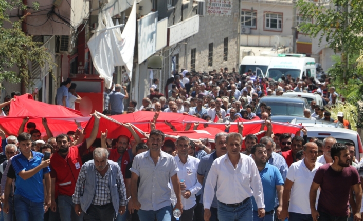 Diyarbakır şehidi ’kahrolsun PKK’ sloganları ile defnedildi
