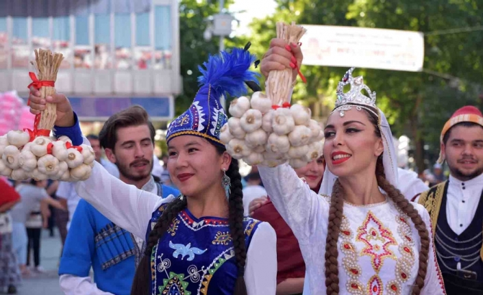 Dünyaca ünlü sarımsağın festivali başladı