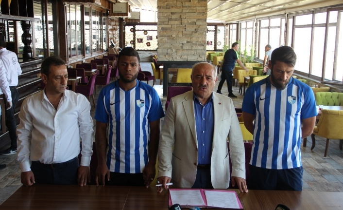 Egemen Korkmaz ve Auremir B.B. Erzurumspor’da