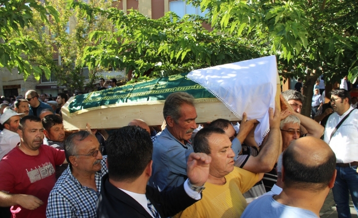 Eski Milli Eğitim Bakanı Yılmaz’ın acı günü