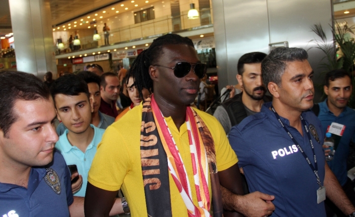 Gomis İstanbul’dan ayrıldı